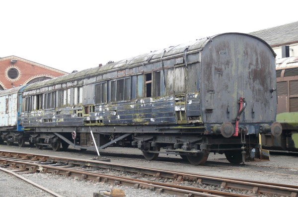 LMS Third Class Compartment coach No.12059